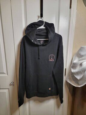 Gnarly Quality Goods Black Hoodie Men's Medium Peace Tree Logo Pullover Streetwe